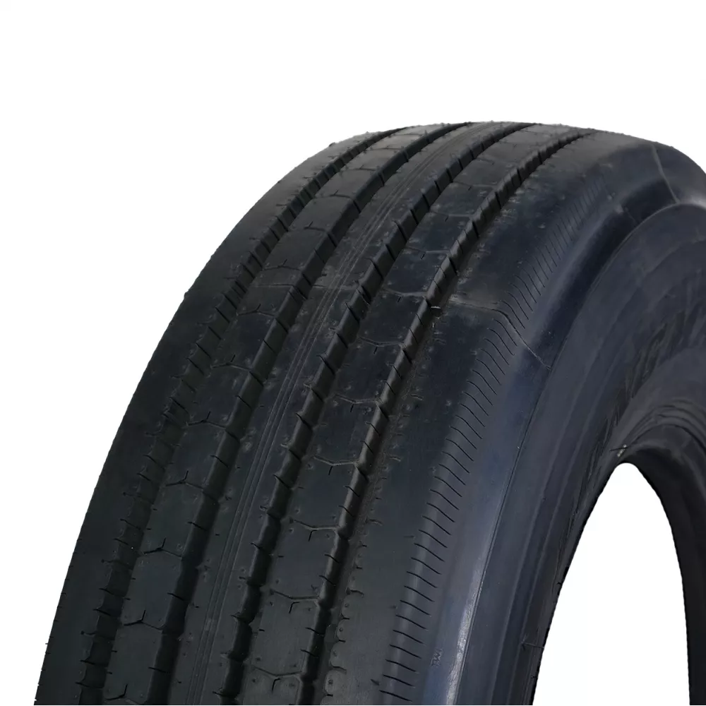 Грузовая шина 295/80 R22,5 Long March LM-216 18PR в Первоуральске