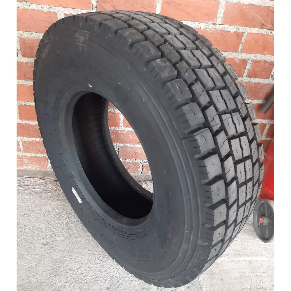 Грузовая шина 305/70 R19,5 Long March LM-329 18PR в Первоуральске